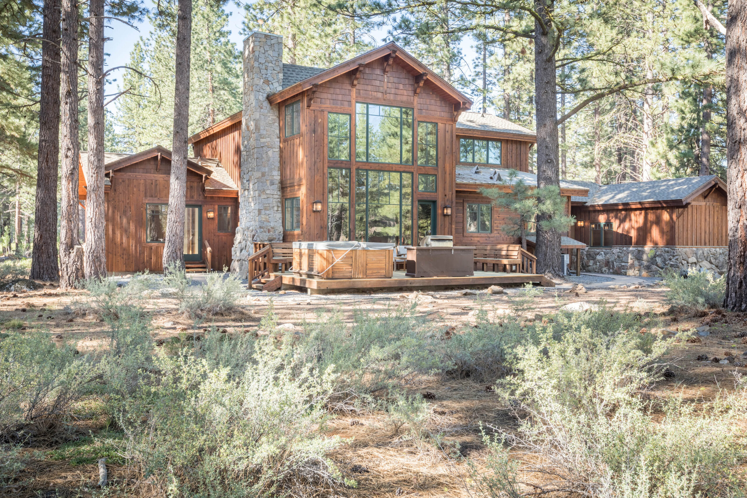 Private Cabin Lake Tahoe by East West Hospitality